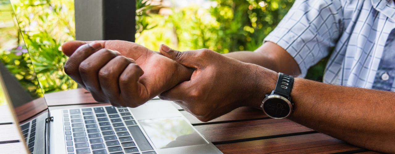 wrist-pain-relief-zenlife-physiotherapy-and-wellness-calgary-ab